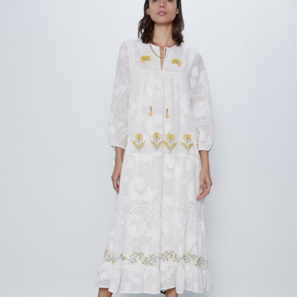 ZARA Beautiful Embroidered maxi dress - Picture 4 of 4